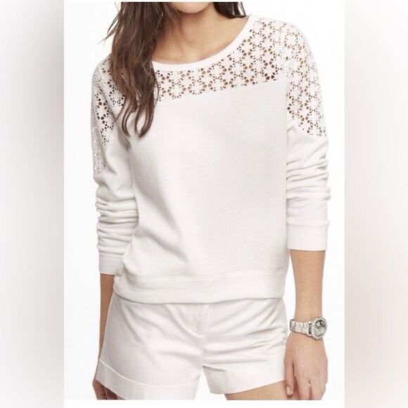 White sweater with crotchet detailing - Picture 1 of 7
